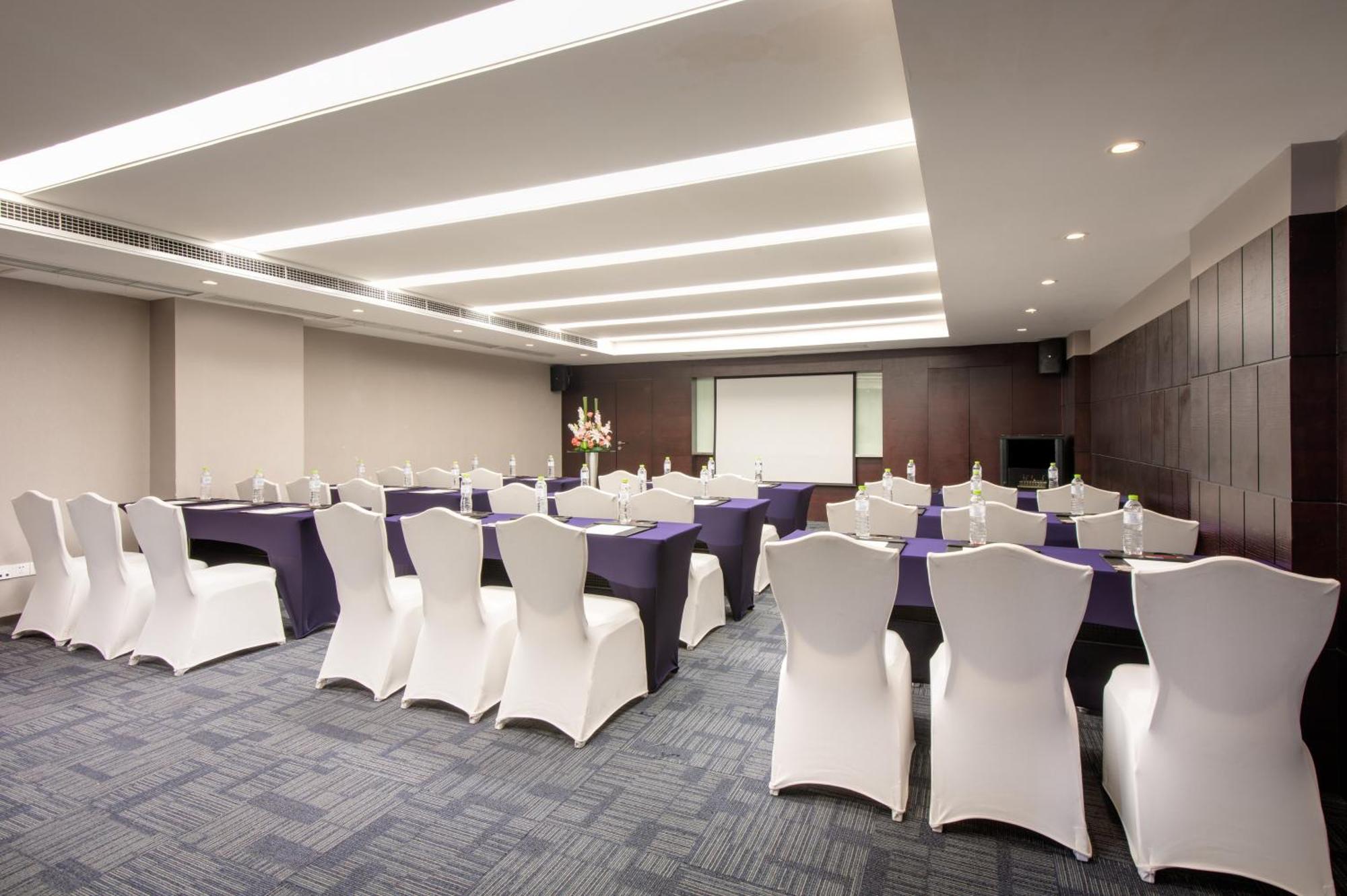 Holiday Inn Express Chengdu Wuhou By Ihg-Wuhou Temple And Jinli Eksteriør bilde