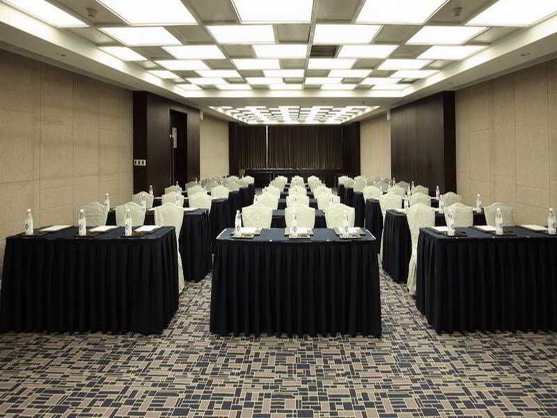 Holiday Inn Express Chengdu Wuhou By Ihg-Wuhou Temple And Jinli Eksteriør bilde